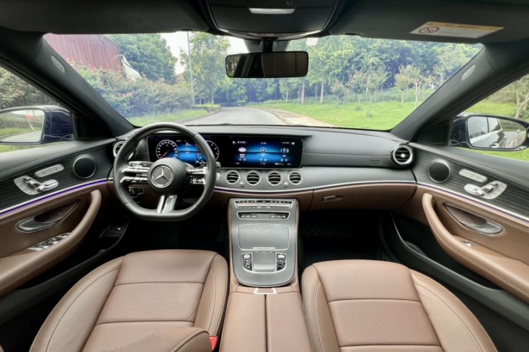 Used Mercedes-Benz E-Class 2023 Restyled E 300 L Sporty and Stylish Edition Interior 1