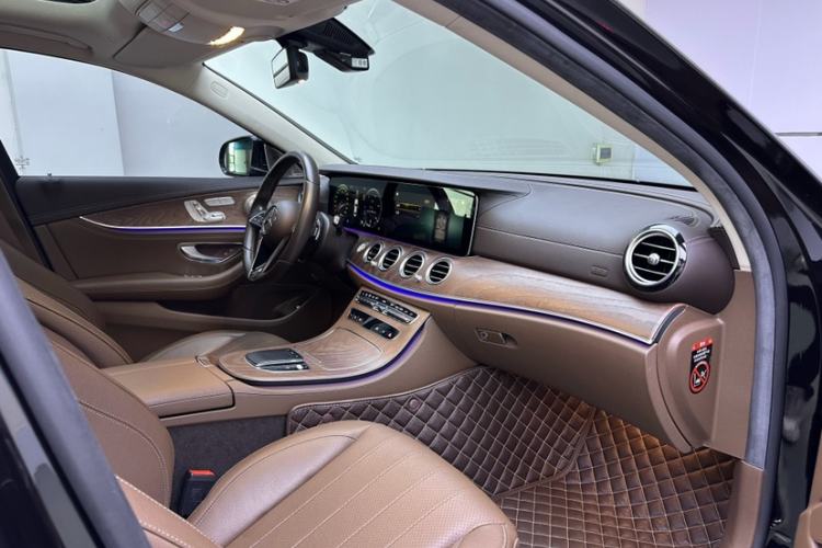 Used Mercedes-Benz E-Class 2023 E 300 L Stylish Model Interior 1