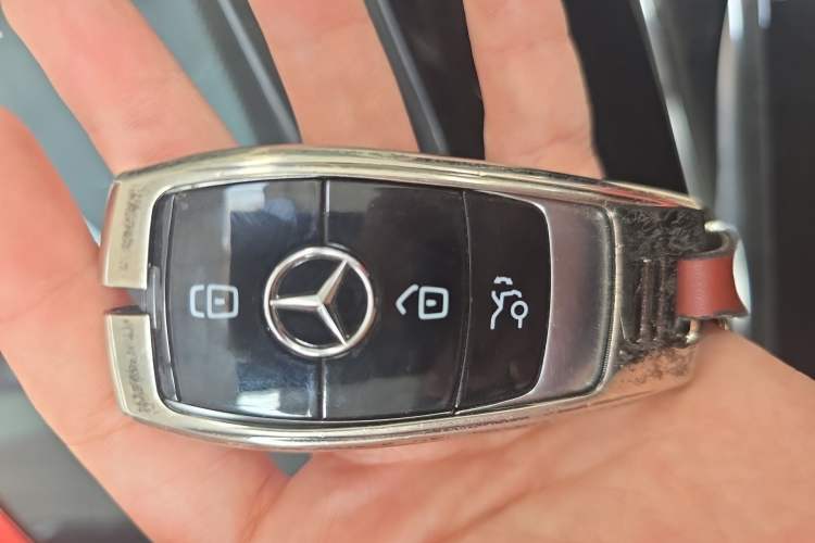 Used Mercedes-Benz E-Class 2023 Updated E 300 L Luxury Edition Interior 1