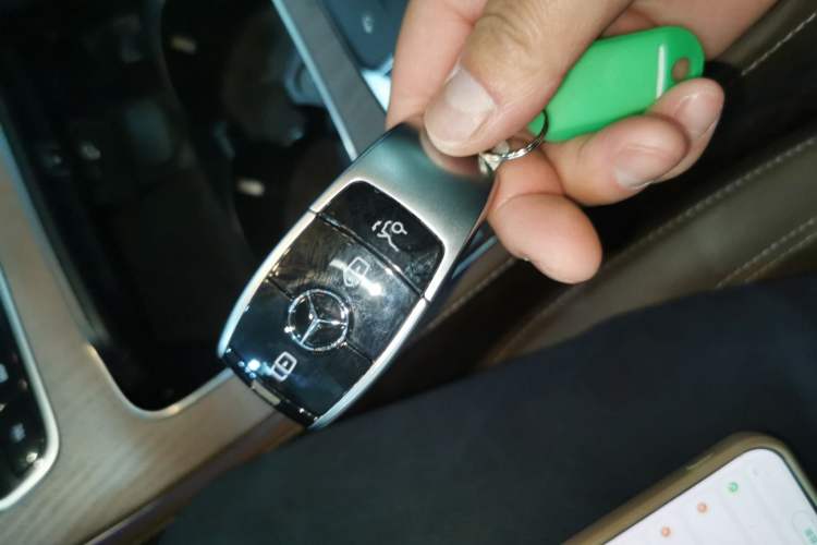 Used Mercedes-Benz E-Class 2023 E 300 L Luxury Model Interior 1