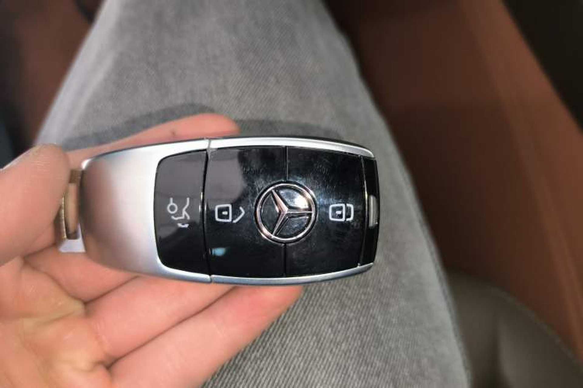 Used Mercedes-Benz E-Class 2023 Updated E 300 L Luxury Edition Interior 1