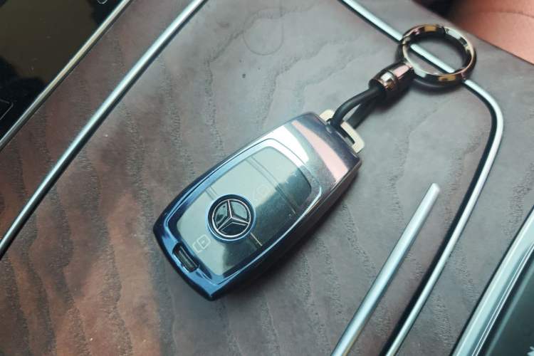 Used Mercedes-Benz E-Class 2023 E 300 L Stylish Model Interior 1