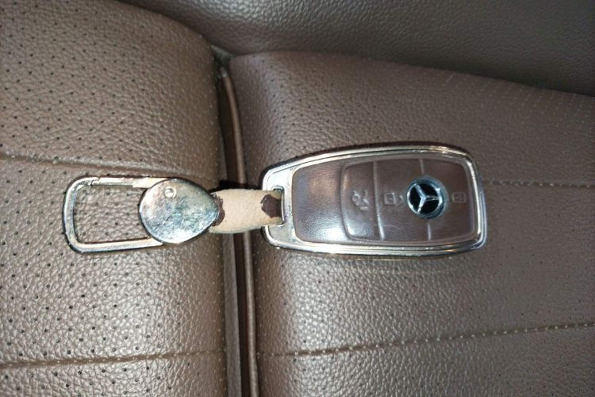 Used Mercedes-Benz E-Class 2023 Facelift E 260 L Interior 1