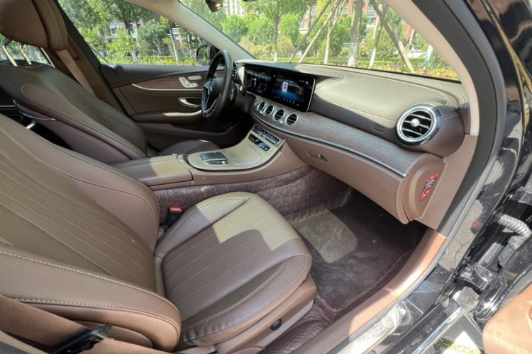 Used Mercedes-Benz E-Class 2023 E 300 L Stylish Model Interior 10