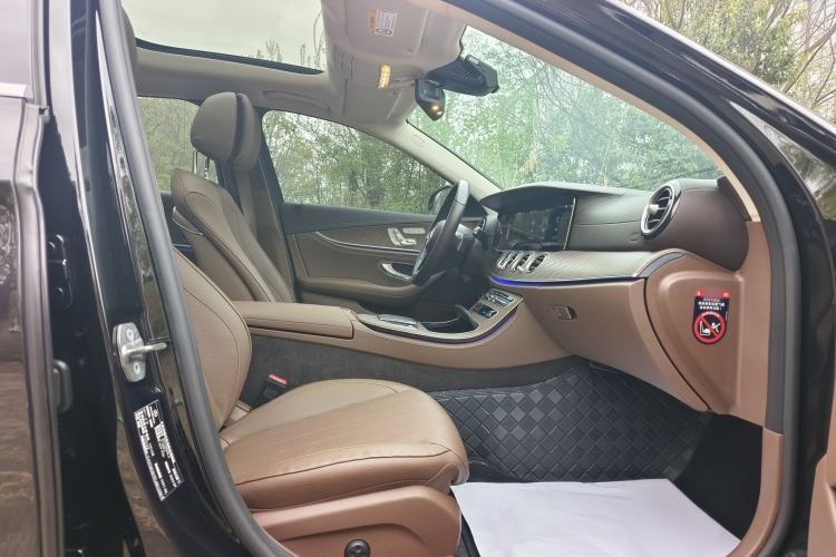 Used Mercedes-Benz E-Class 2023 E 300 L Stylish Model Interior 10