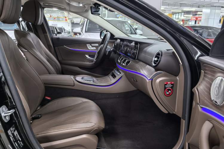 Used Mercedes-Benz E-Class 2023 E 300 L Luxury Model Interior 11