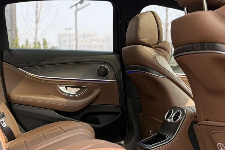 Used Mercedes-Benz E-Class 2023 E 300 L Sporty and Stylish Model Interior 12