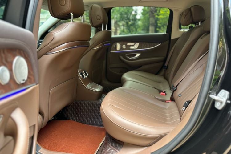Used Mercedes-Benz E-Class 2023 E 300 L Luxury Model Interior 2