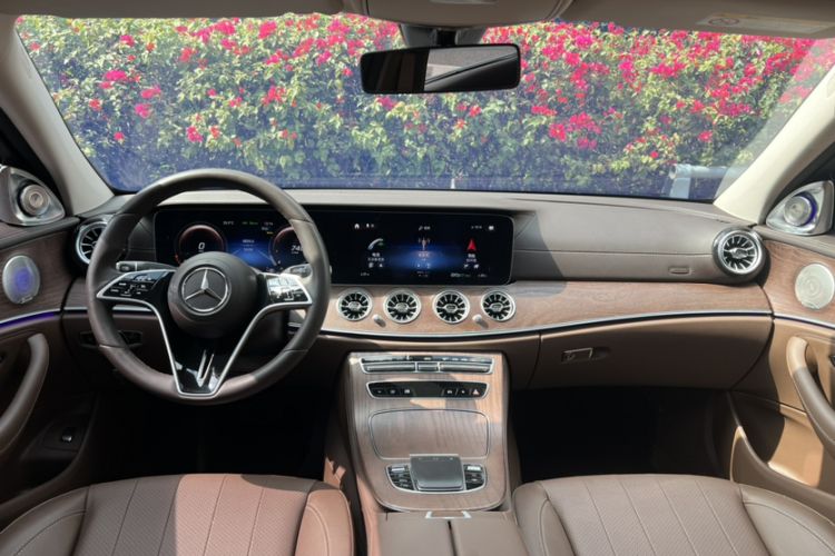 Used Mercedes-Benz E-Class 2023 Updated E 300 L Luxury Edition Interior 2