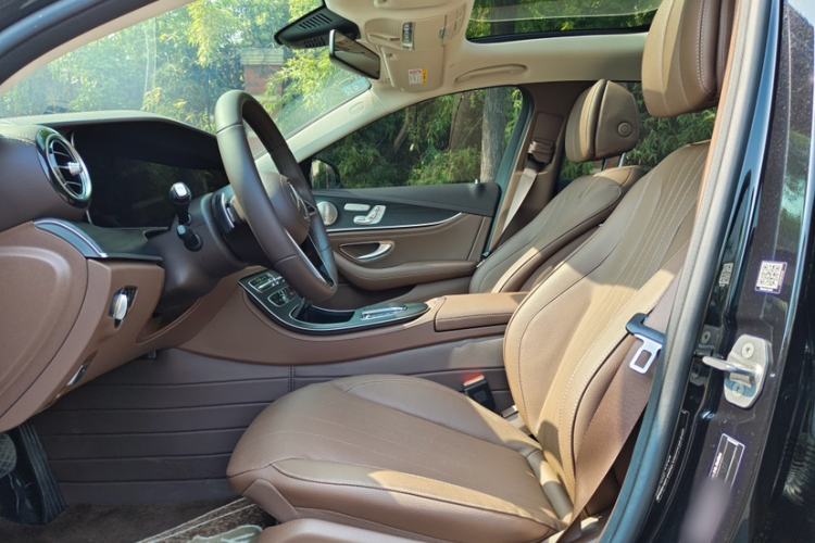 Used Mercedes-Benz E-Class 2023 E 300 L Luxury Model Interior 2
