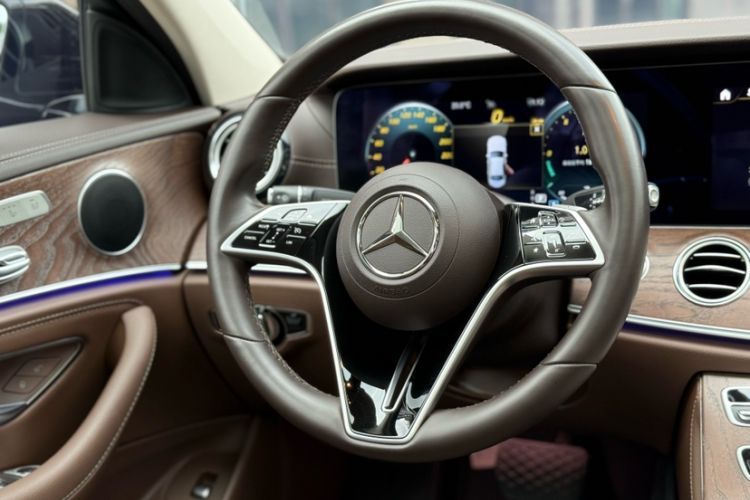 Used Mercedes-Benz E-Class 2023 E 300 L Stylish Model Interior 2