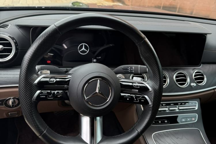 Used Mercedes-Benz E-Class 2023 Restyled E 260 Fashion Sport Edition Interior 2