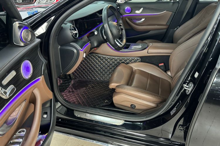 Used Mercedes-Benz E-Class 2023 E 260 L Sport Edition Interior 2