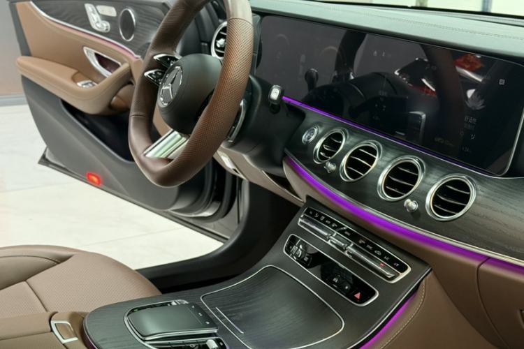 Used Mercedes-Benz E-Class 2023 Restyled E 300 L Sporty and Stylish Edition Interior 2