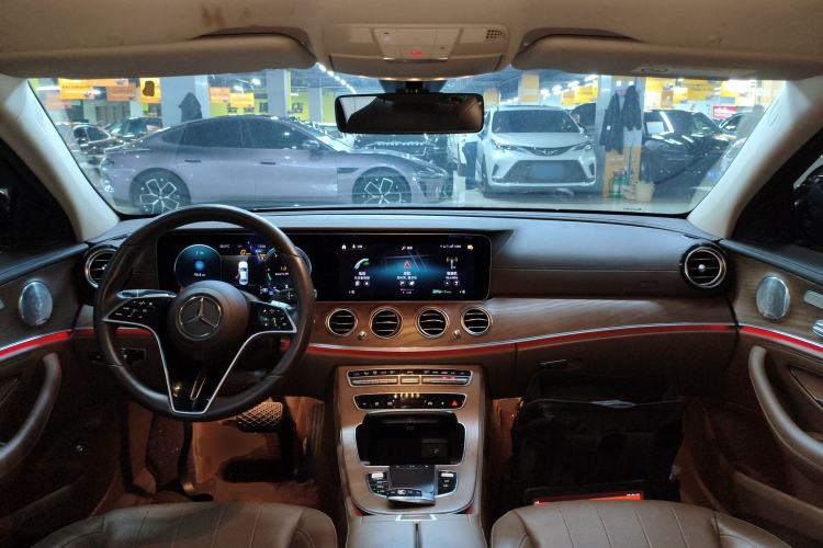 Used Mercedes-Benz E-Class 2023 Updated E 300 L Luxury Edition Interior 2