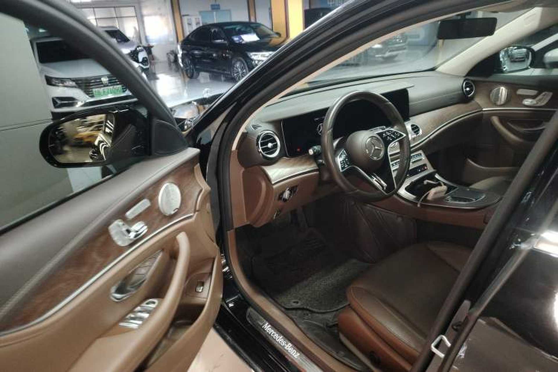 Used Mercedes-Benz E-Class 2023 Updated E 300 L Luxury Edition Interior 3