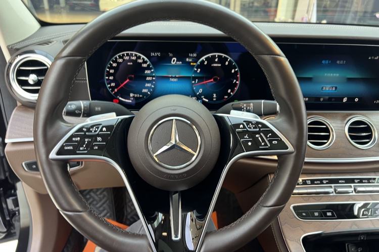 Used Mercedes-Benz E-Class 2023 Updated E 300 L Luxury Edition Interior 3