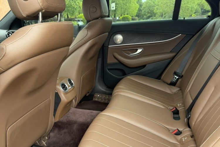 Used Mercedes-Benz E-Class 2023 Restyled E 260 Fashion Sport Edition Interior 3