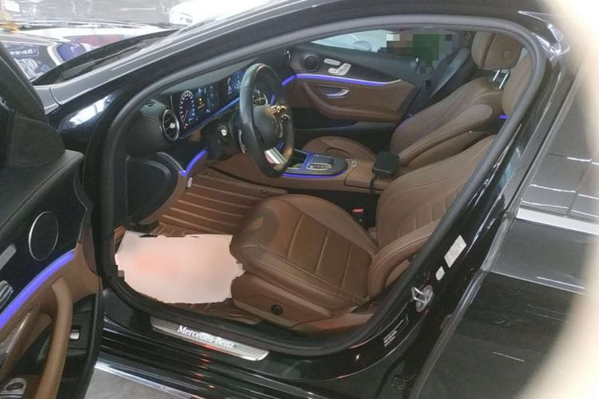 Used Mercedes-Benz E-Class 2023 Restyled E 300 L Sporty and Stylish Edition Interior 3