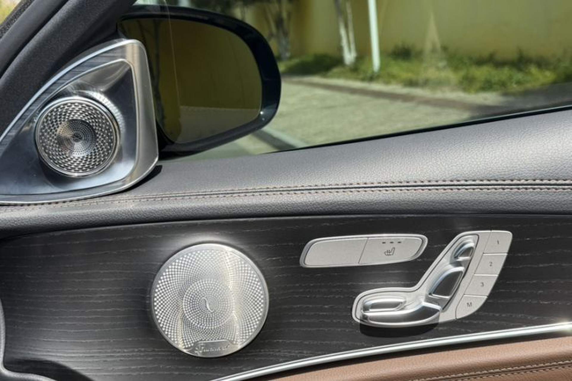 Used Mercedes-Benz E-Class 2023 E 300 L Sporty and Stylish Model Interior 3
