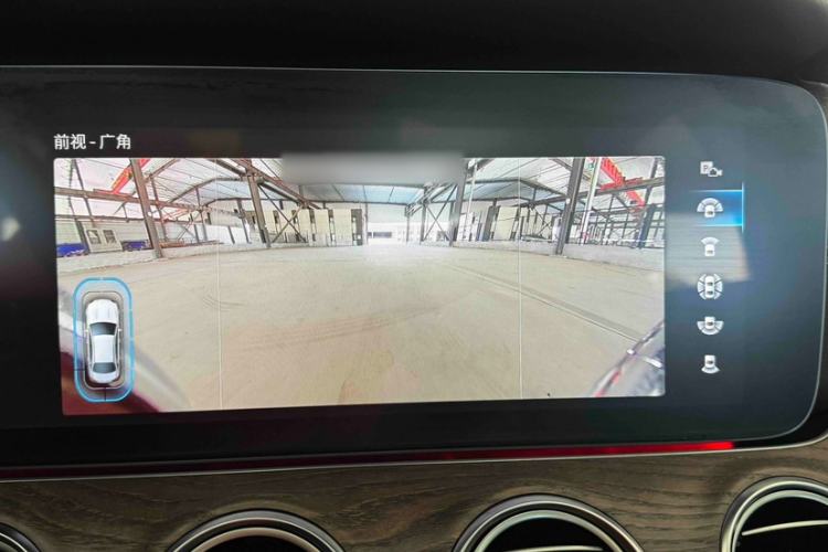 Used Mercedes-Benz E-Class 2023 Updated E 300 L Fashion Edition Interior 3