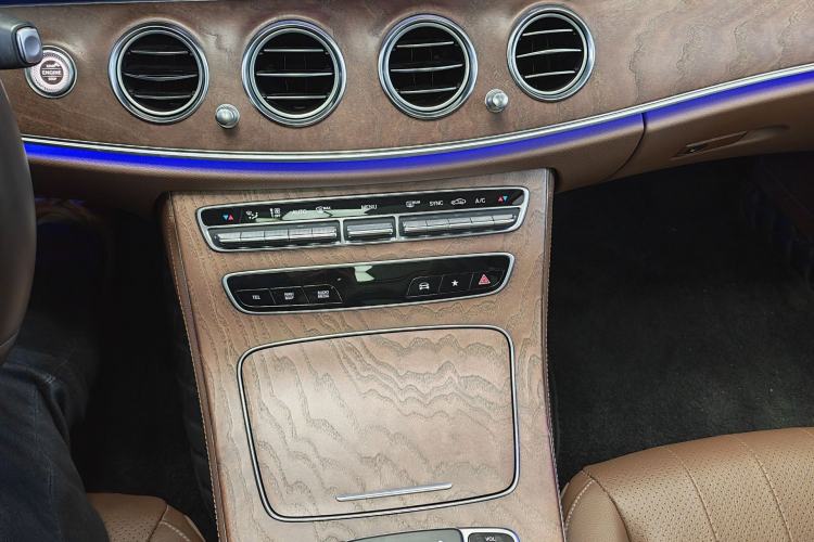 Used Mercedes-Benz E-Class 2023 E 300 L Stylish Model Interior 3