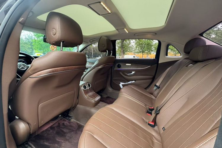 Used Mercedes-Benz E-Class 2023 E 300 L Stylish Model Interior 3