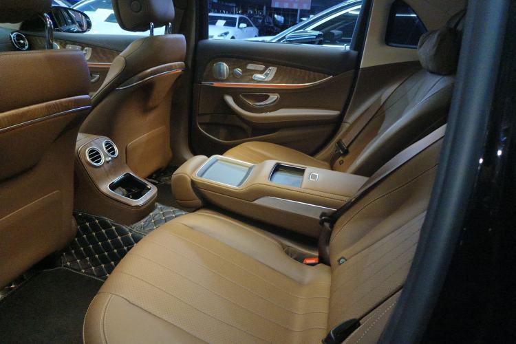 Used Mercedes-Benz E-Class 2023 Updated E 300 L Luxury Edition Interior 4