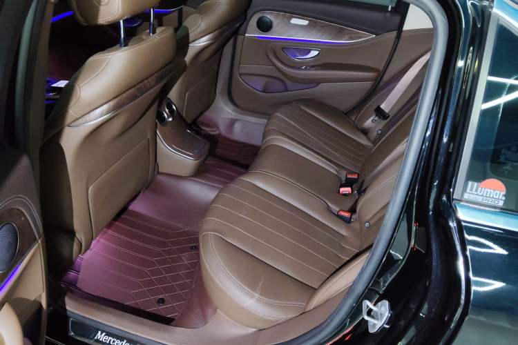 Used Mercedes-Benz E-Class 2023 E 300 L Stylish Model Interior 4