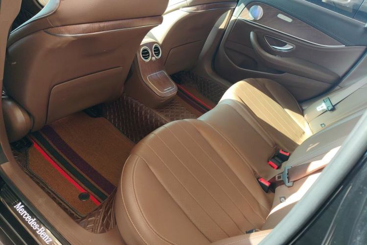 Used Mercedes-Benz E-Class 2023 E 300 L Stylish Model Interior 4