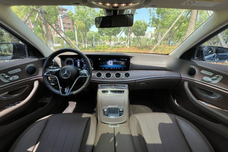 Used Mercedes-Benz E-Class 2023 E 300 L Stylish Model Interior 4