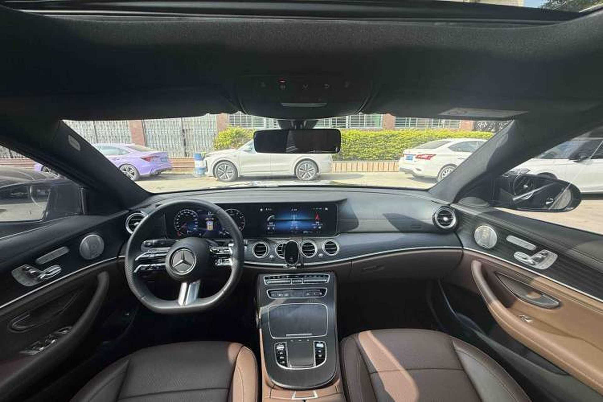 Used Mercedes-Benz E-Class 2023 E 300 L Sport Luxury Edition Interior 4
