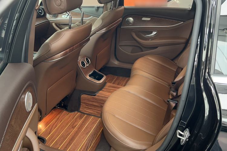 Used Mercedes-Benz E-Class 2023 E 300 L Stylish Model Interior 4