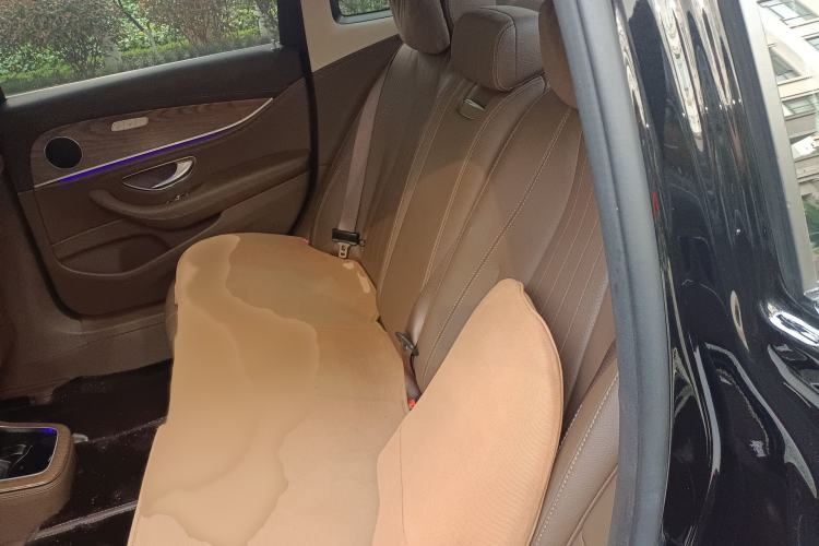 Used Mercedes-Benz E-Class 2023 Facelift E 260 L Interior 4