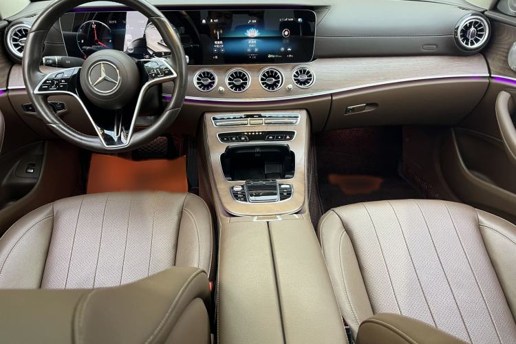 Used Mercedes-Benz E-Class 2023 E 300 L Luxury Model Interior 4