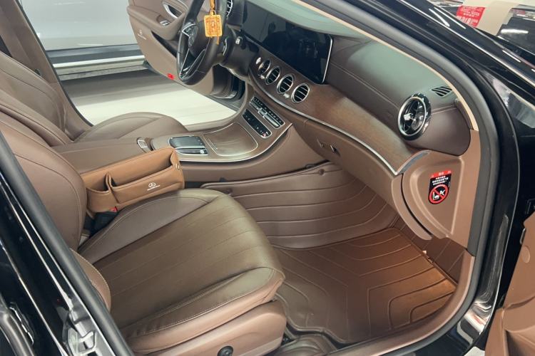 Used Mercedes-Benz E-Class 2023 E 300 L Stylish Model Interior 5