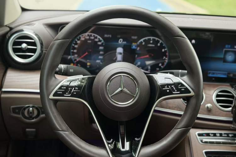 Used Mercedes-Benz E-Class 2023 E 300 L Stylish Model Interior 5