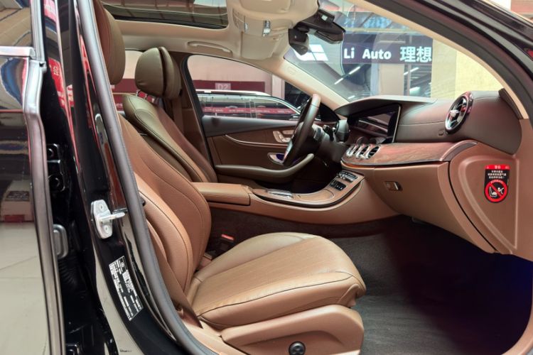 Used Mercedes-Benz E-Class 2023 Updated E 300 L Luxury Edition Interior 5