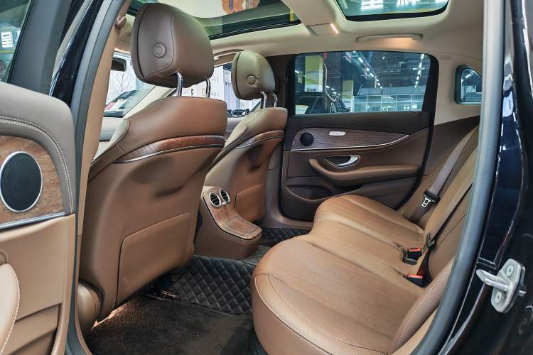 Used Mercedes-Benz E-Class 2023 E 300 L Stylish Model Interior 5