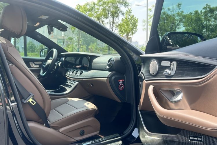 Used Mercedes-Benz E-Class 2023 E 300 L Sport Luxury Edition Interior 6