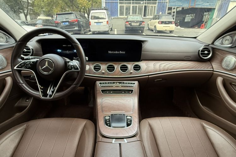 Used Mercedes-Benz E-Class 2023 E 300 L Luxury Model Interior 6