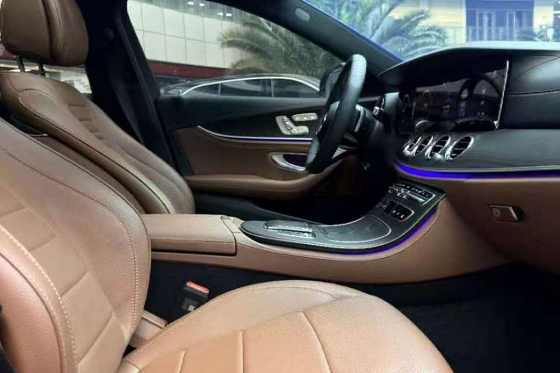 Used Mercedes-Benz E-Class 2023 Restyled E 300 L Sporty and Stylish Edition Interior 6