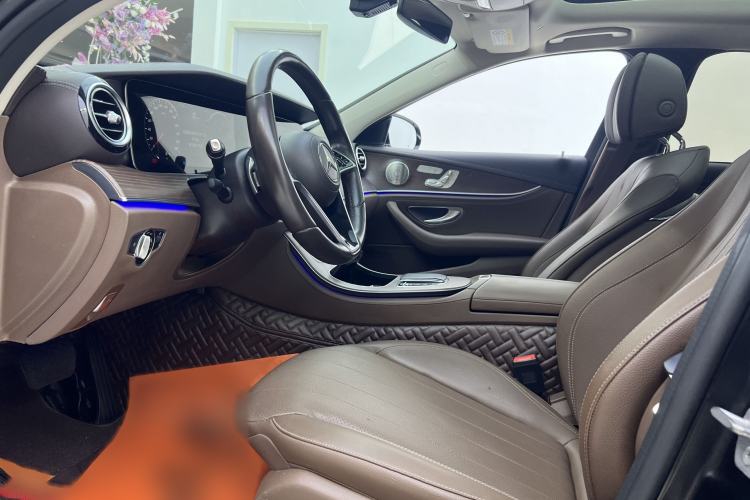 Used Mercedes-Benz E-Class 2023 E 300 L Luxury Model Interior 6