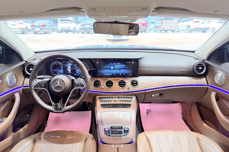 Used Mercedes-Benz E-Class 2023 Updated E 300 L Fashion Edition Interior 6