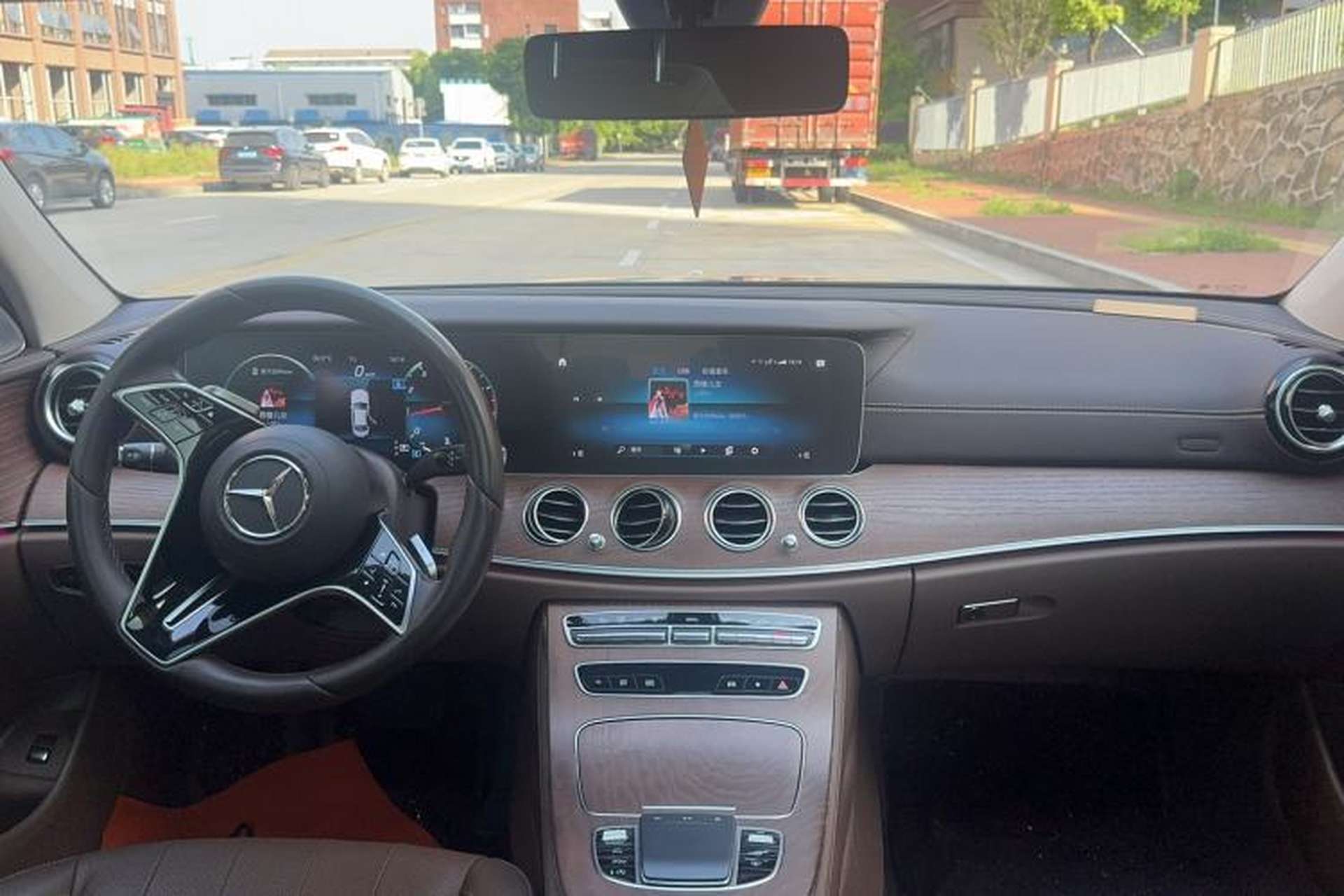 Used Mercedes-Benz E-Class 2023 E 300 L Luxury Model Interior 6