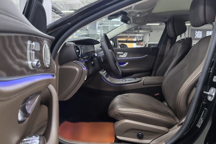 Used Mercedes-Benz E-Class 2023 E 300 L Luxury Model Interior 6