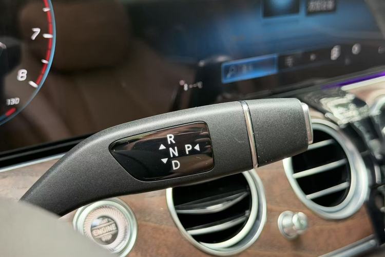 Used Mercedes-Benz E-Class 2023 E 300 L Stylish Model Interior 7