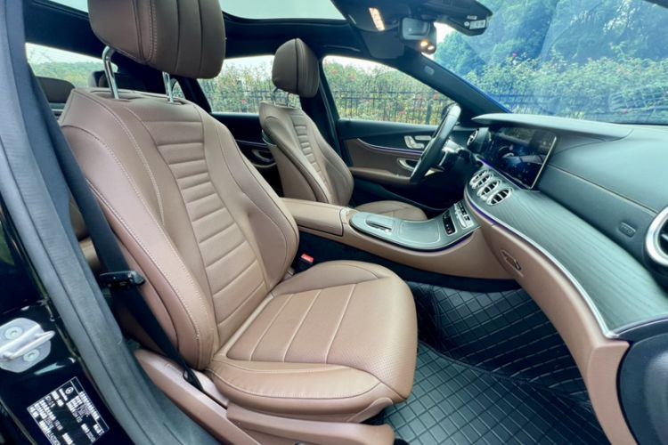 Used Mercedes-Benz E-Class 2023 Restyled E 300 L Sporty and Stylish Edition Interior 7
