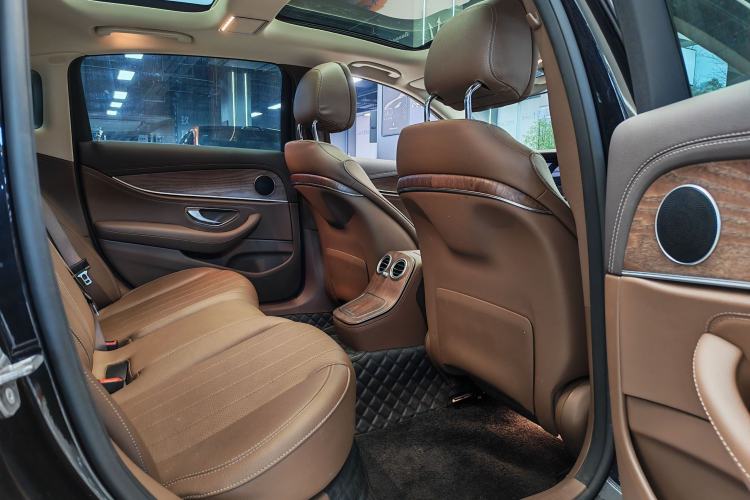 Used Mercedes-Benz E-Class 2023 E 300 L Stylish Model Interior 7