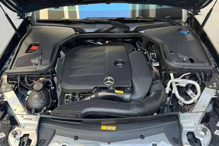 Used Mercedes-Benz E-Class 2023 Updated E 300 L Fashion Edition Interior 8